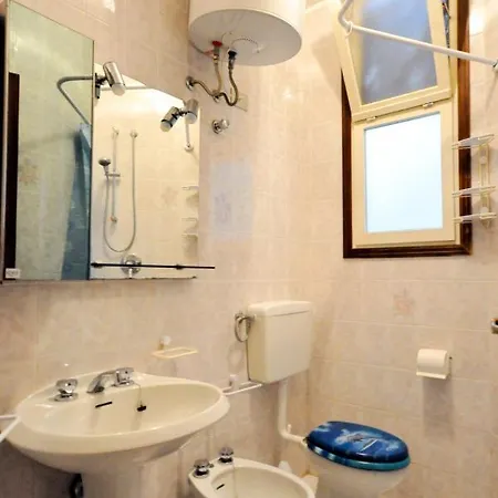 Villaggio Tivoli-2 By Interhome דירה *